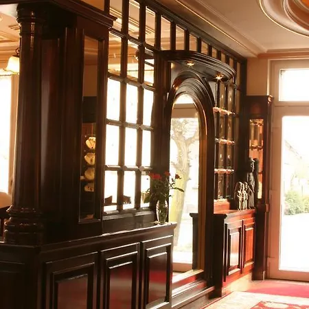 Nestor Villa Kórnik